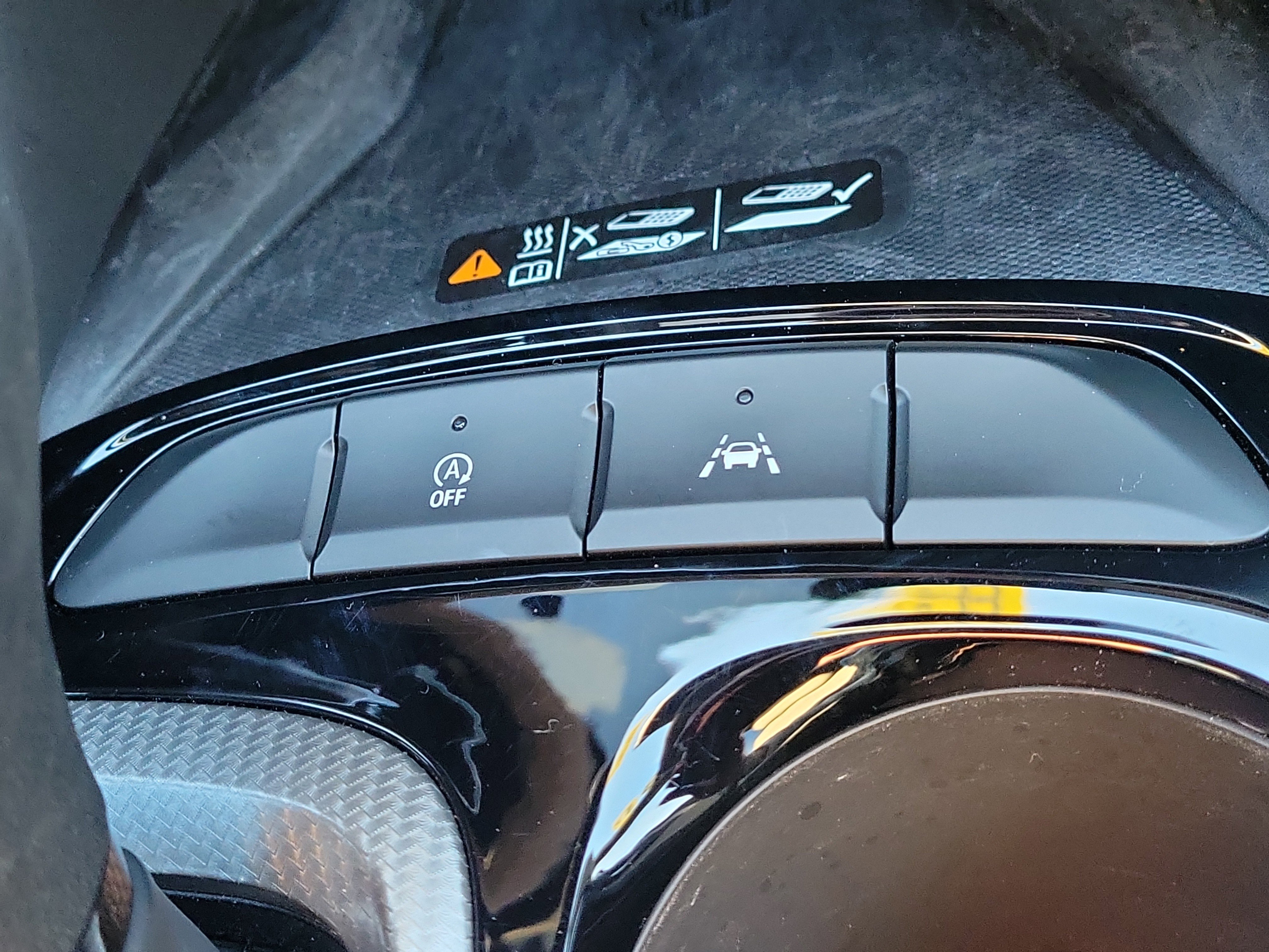 Certified 2025 Buick Envista Avenir image 26