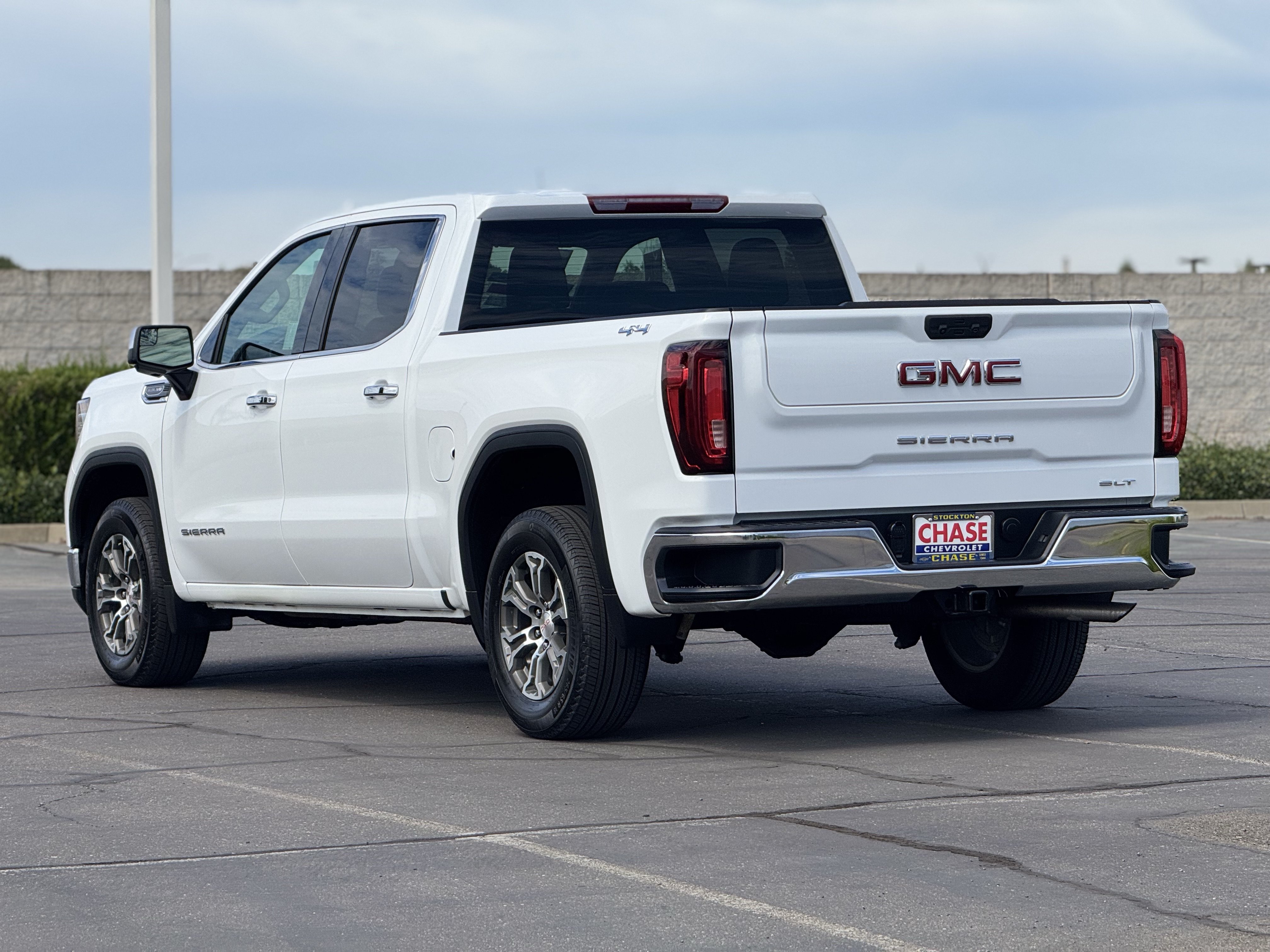 Certified 2026 GMC Sierra 1500 SLT AWD/4WD image 5