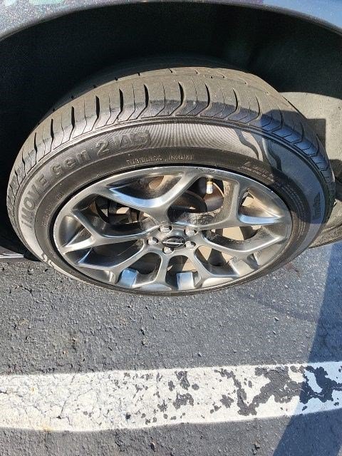 Used 2015 Chrysler 300 S RWD image 15