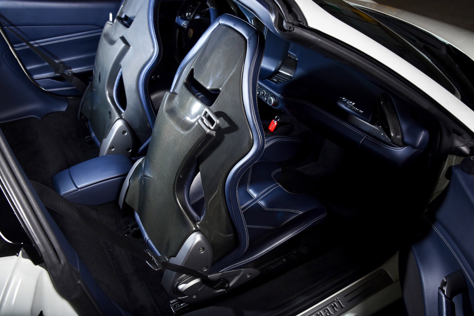 Used 2018 Ferrari 488 Spider image 6