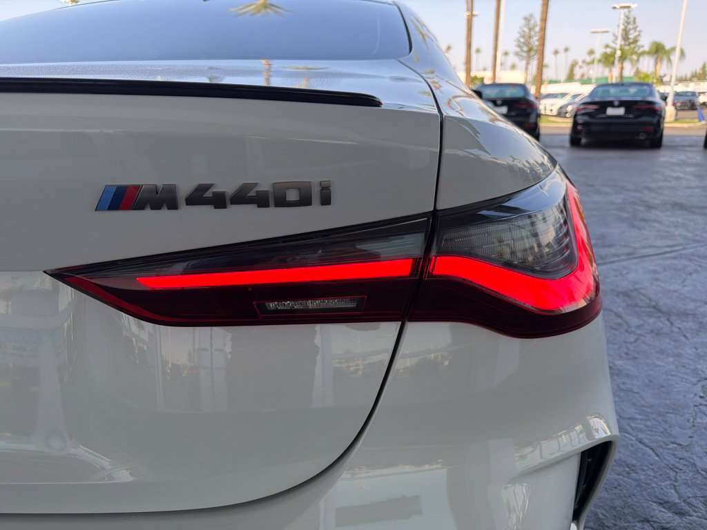 Used 2023 BMW M440i Coupe w/ Premium Package RWD image 32