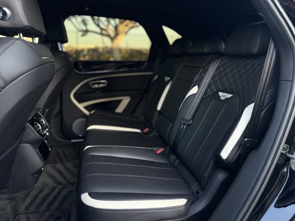 Used 2021 Bentley Bentayga Speed AWD/4WD image 25