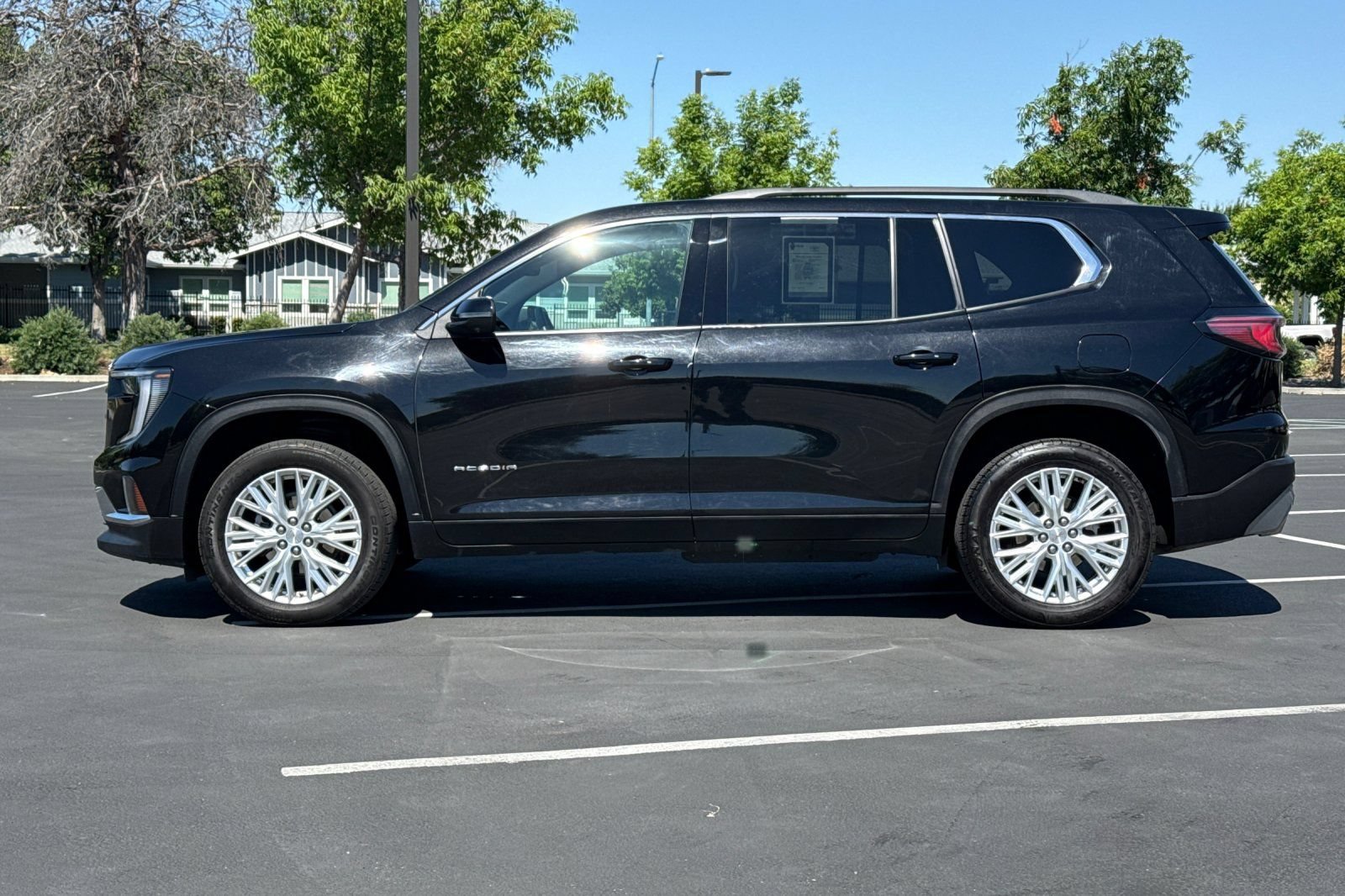 Used 2024 GMC Acadia Elevation FWD image 14