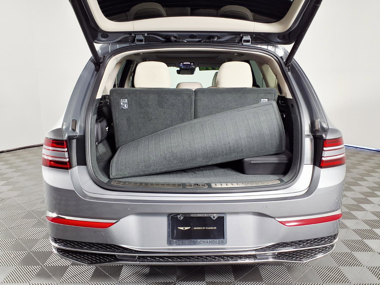 Certified 2026 Genesis GV80 2.5T Advanced image 8