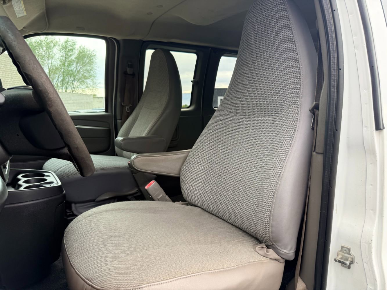 Used 2014 Chevrolet Express 3500 LT w/ LT Preferred Equipment Group image 15