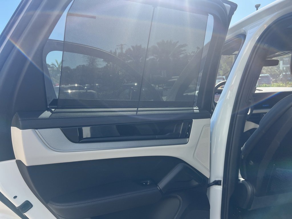 Used 2024 Porsche Cayenne S image 35