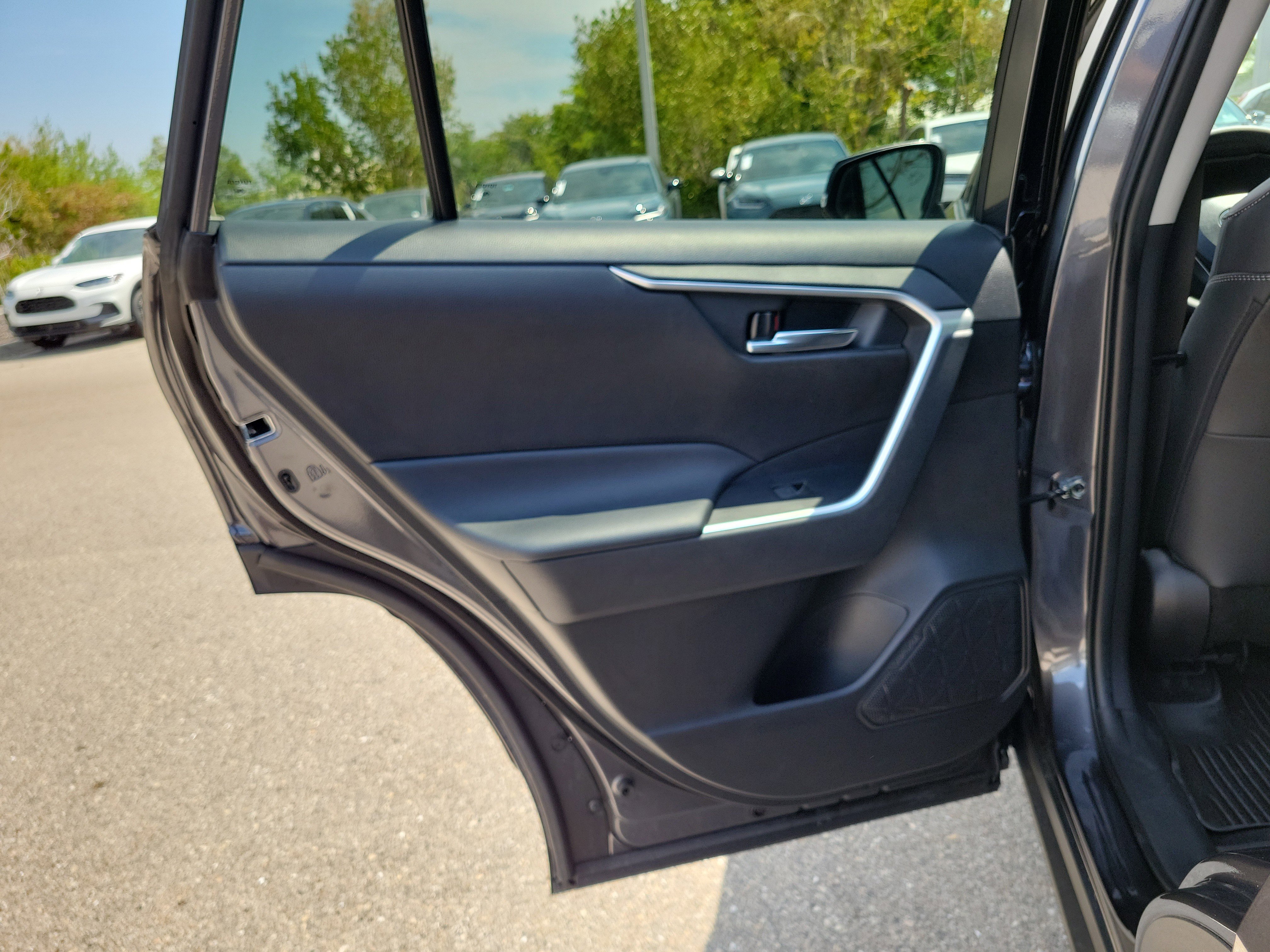 Used 2024 Toyota RAV4 XLE Premium image 15