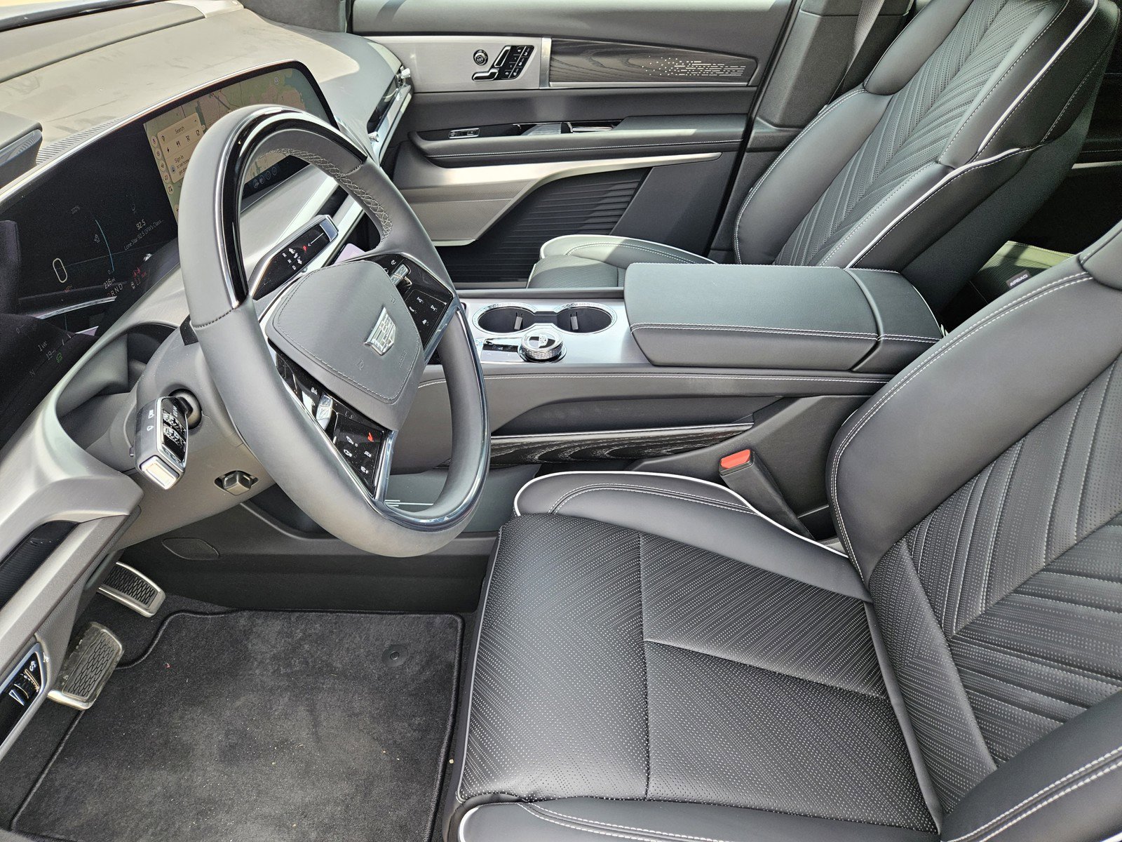 New 2026 Cadillac Vistiq Platinum AWD/4WD image 9