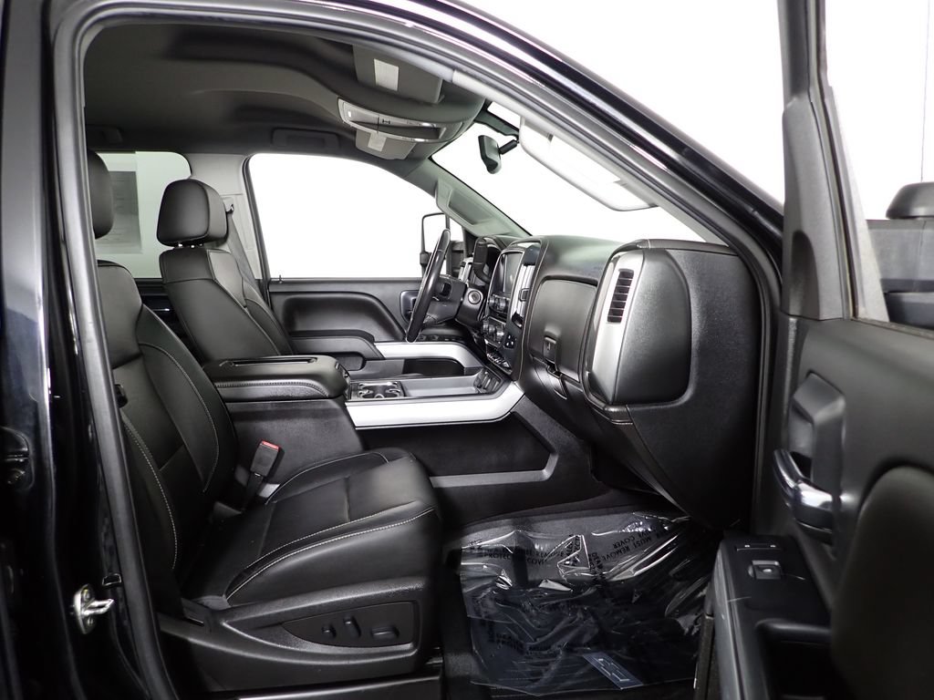 Used 2019 Chevrolet Silverado 2500 LTZ w/ Duramax Plus Package AWD/4WD image 39