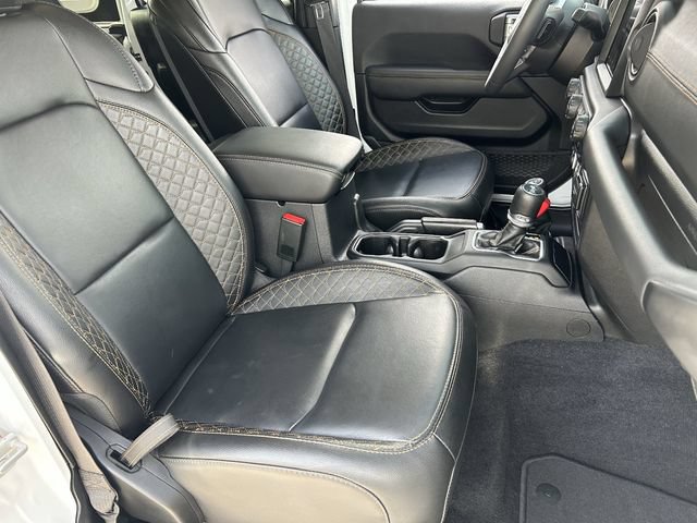 Used 2023 Jeep Wrangler Unlimited Sahara AWD/4WD image 10