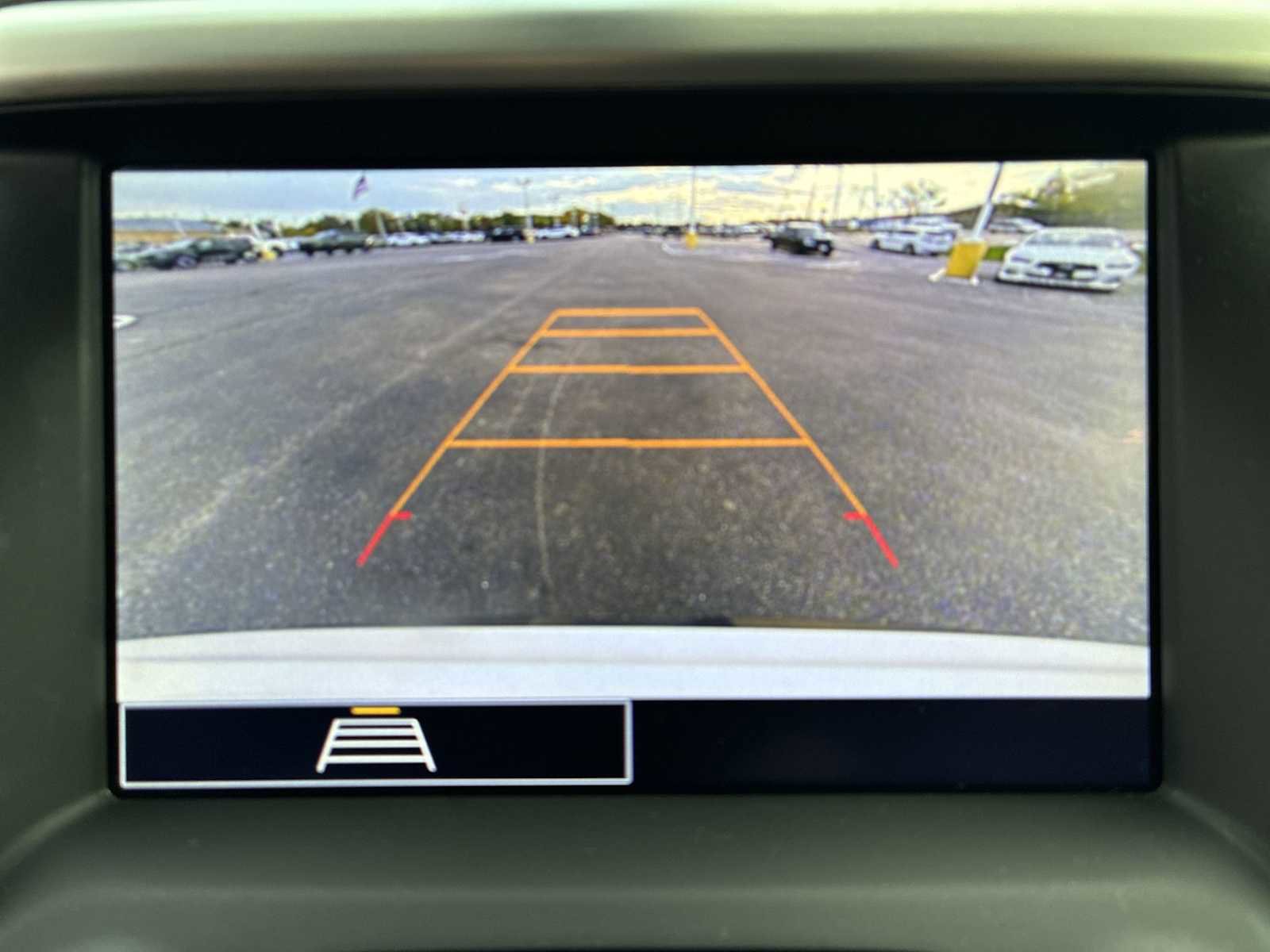 Certified 2023 GMC Acadia SLE w/ Driver Convenience Package image 14