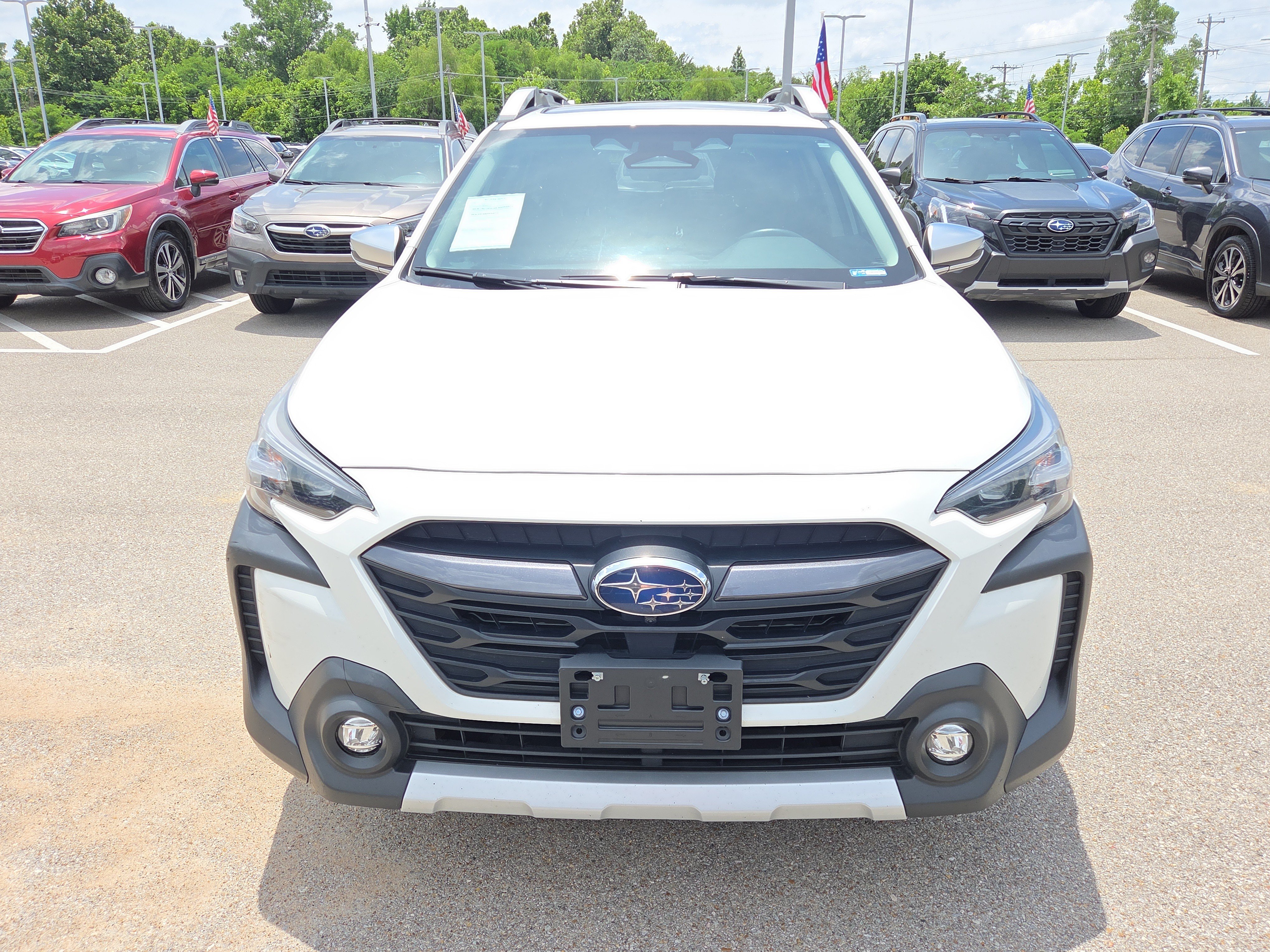 Used 2023 Subaru Outback Touring AWD/4WD image 8