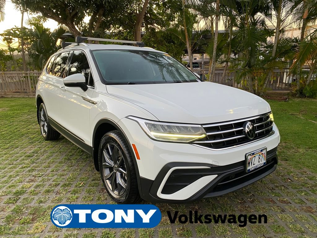Used 2022 Volkswagen Tiguan SE image 1