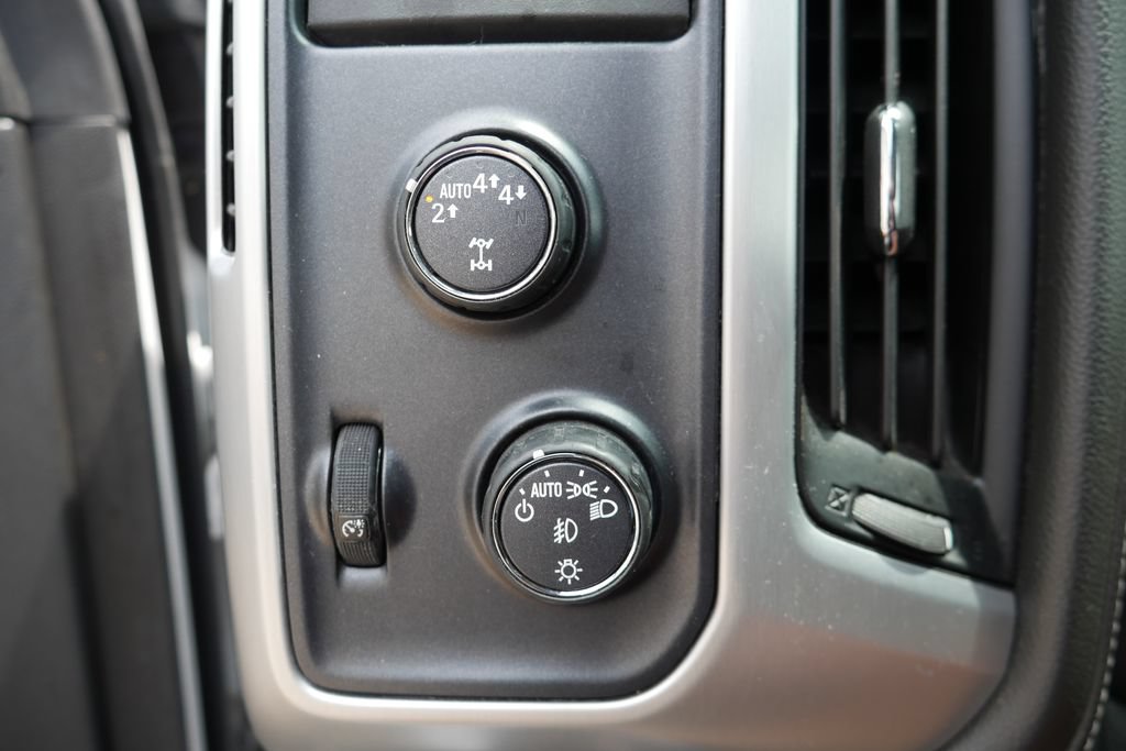 Used 2018 GMC Sierra 1500 SLE w/ Elevation Edition AWD/4WD image 14
