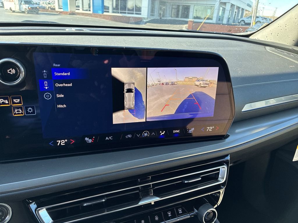 New 2026 Chevrolet Traverse LT w/ Sun and Wheel Package image 16