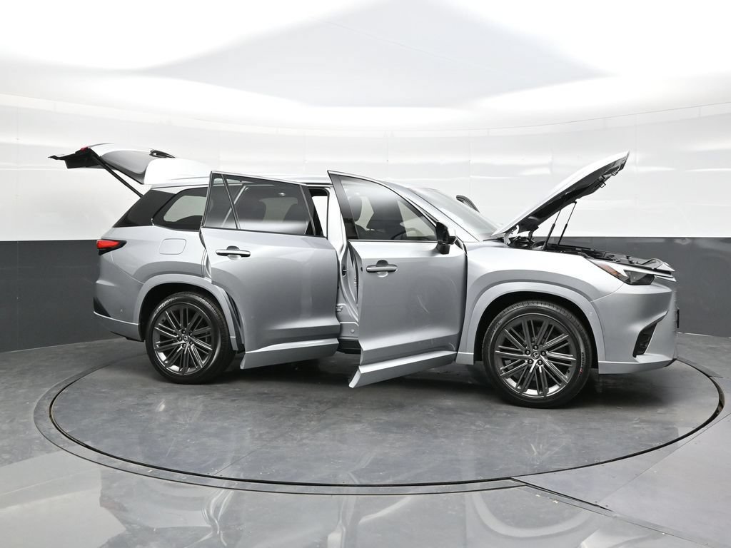 Used 2024 Lexus TX 550h AWD Plug-In Hybrid w/ Technology Package image 55