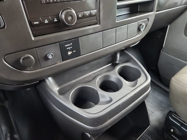 Used 2013 Chevrolet Express 3500 Extended RWD image 39