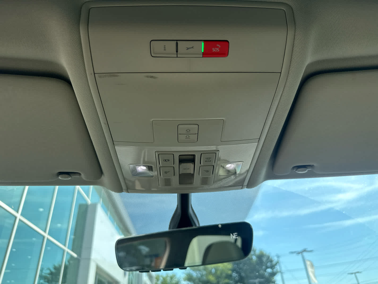 Certified 2023 Volkswagen Atlas SE w/ Panoramic Sunroof Package FWD image 15