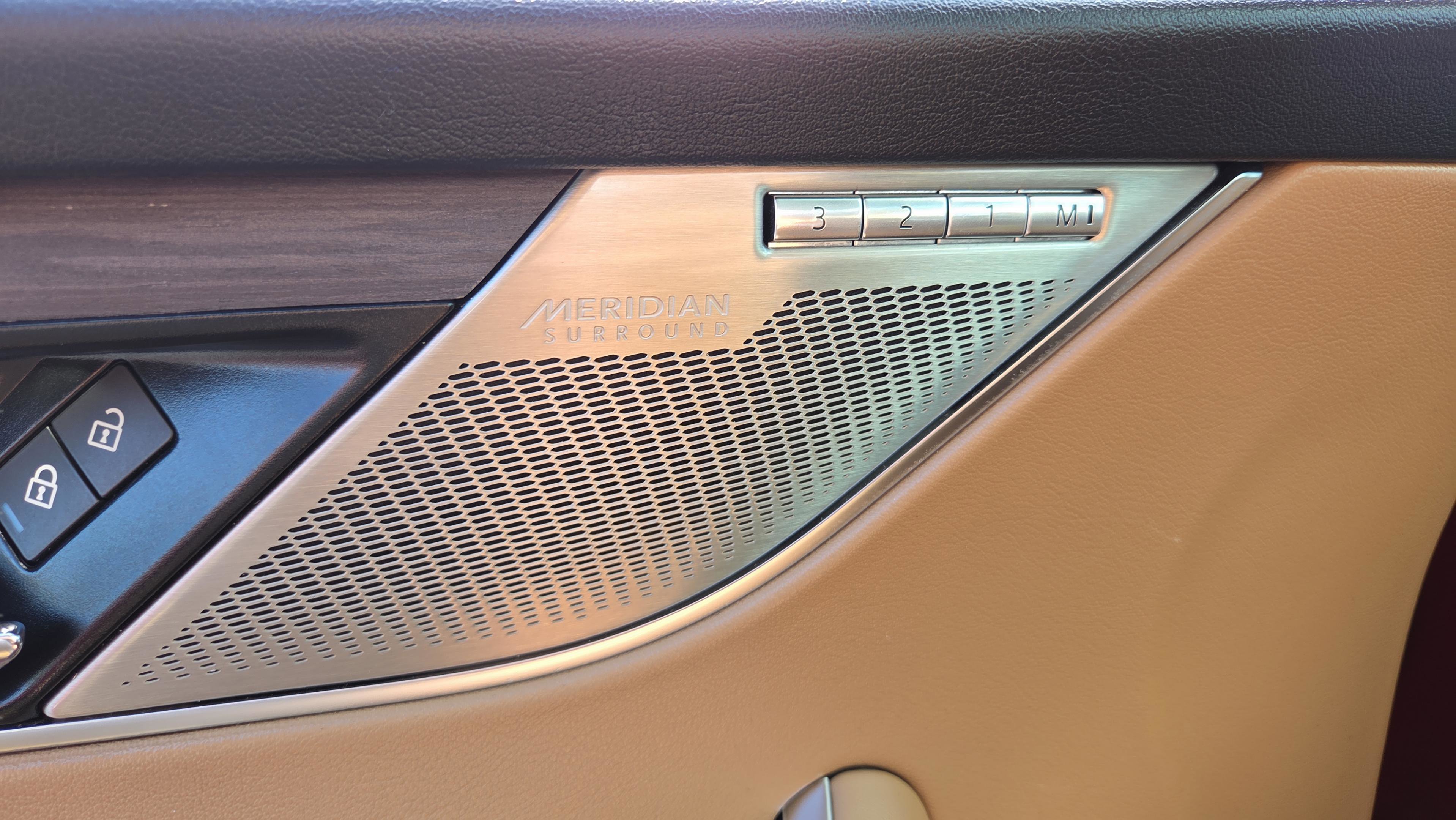 Used 2022 Jaguar F-PACE S image 38