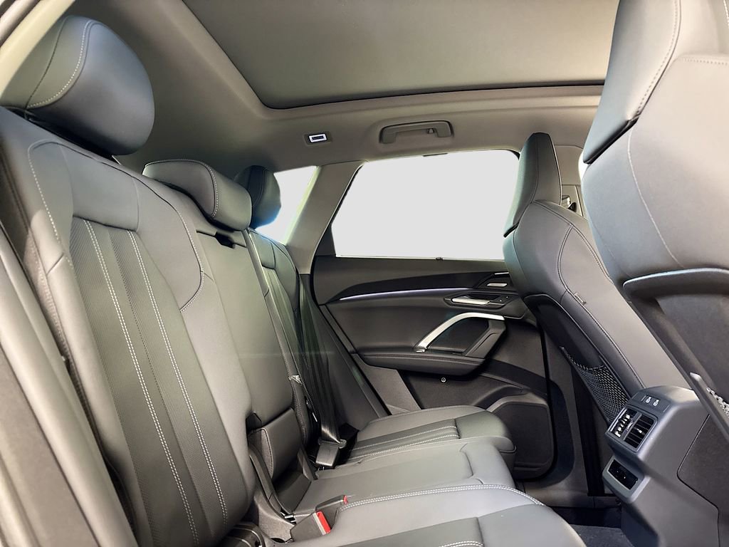 New 2025 Audi Q5 Premium Plus image 16