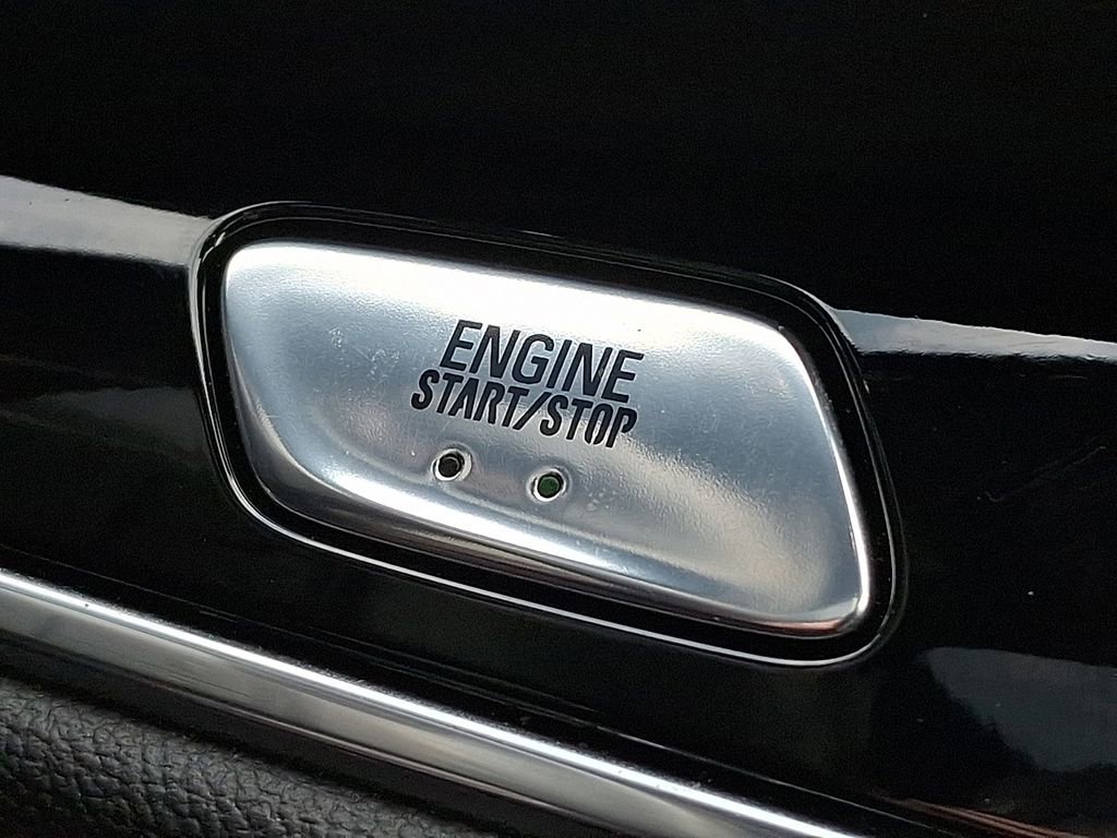 Used 2024 Buick Enclave Avenir w/ Avenir Technology Package image 25