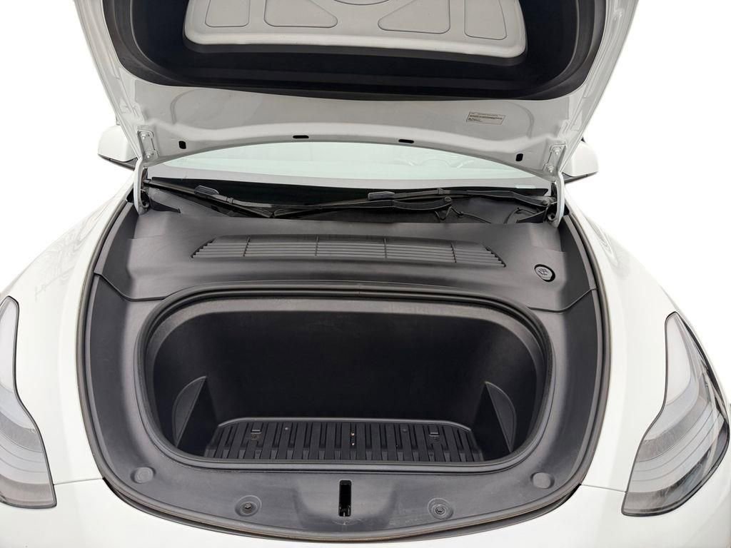 Used 2023 Tesla Model Y Long Range image 26