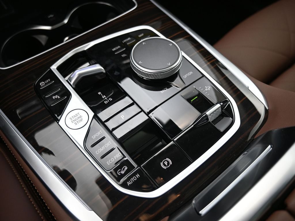 New 2026 BMW X7 xDrive40i AWD/4WD image 17
