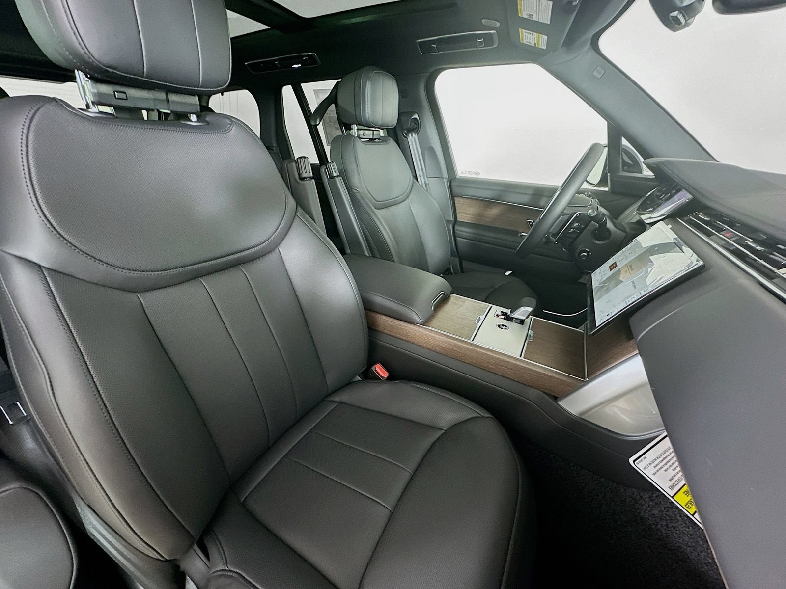 New 2026 Land Rover Range Rover SE AWD/4WD image 45