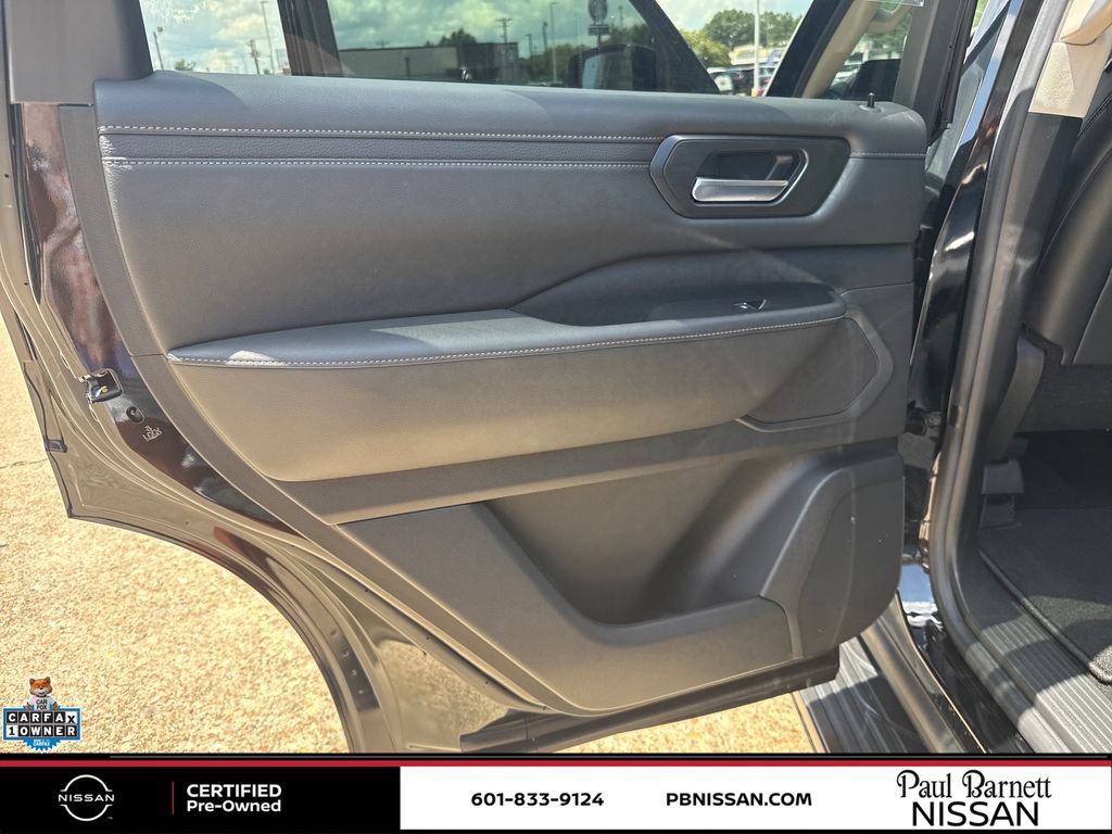 Certified 2025 Nissan Armada SV RWD image 22