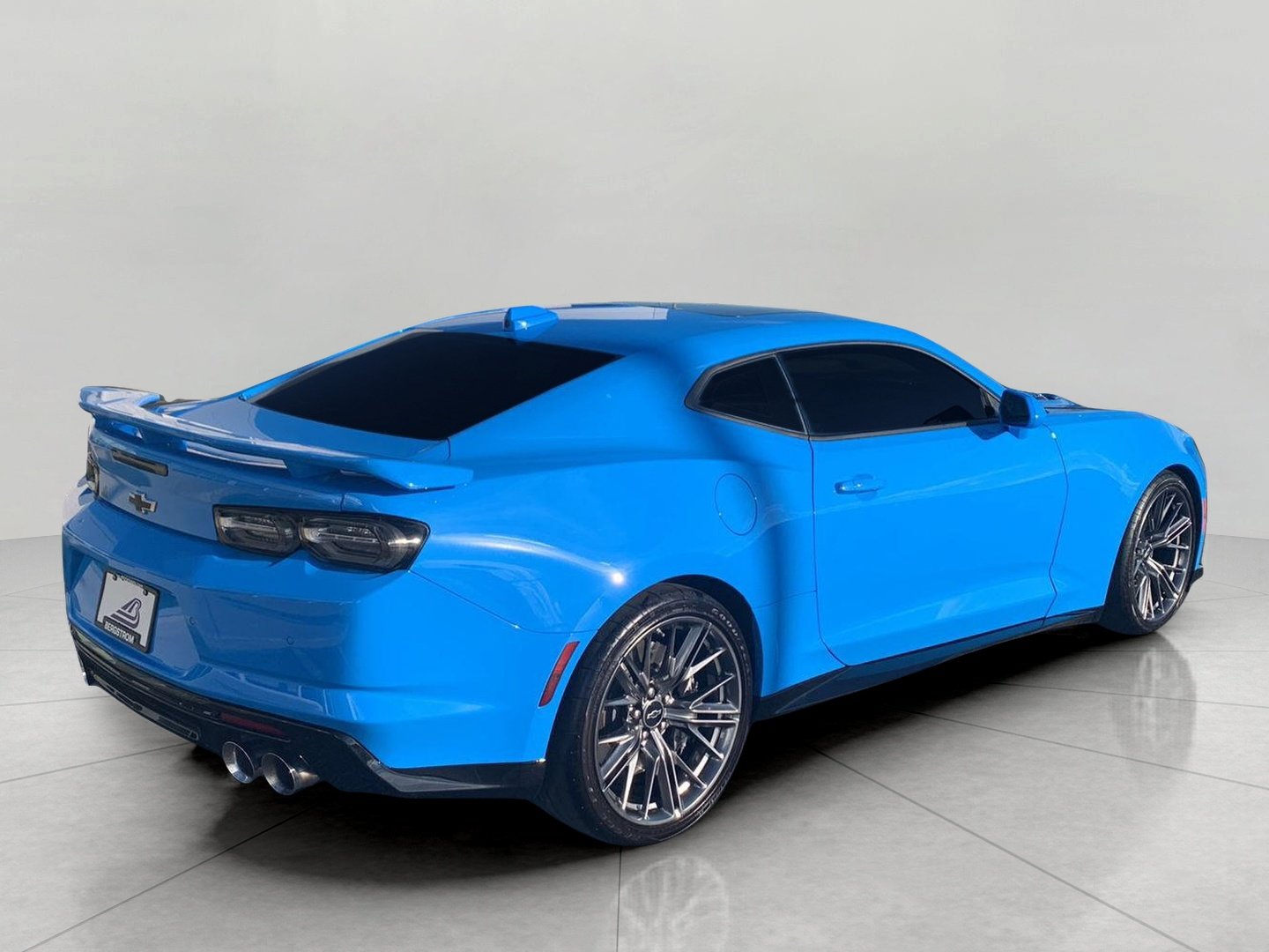 Used 2023 Chevrolet Camaro ZL1 RWD image 8
