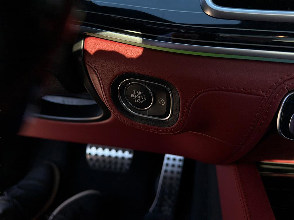 New 2026 Mercedes-Benz GLS 580 4MATIC image 13