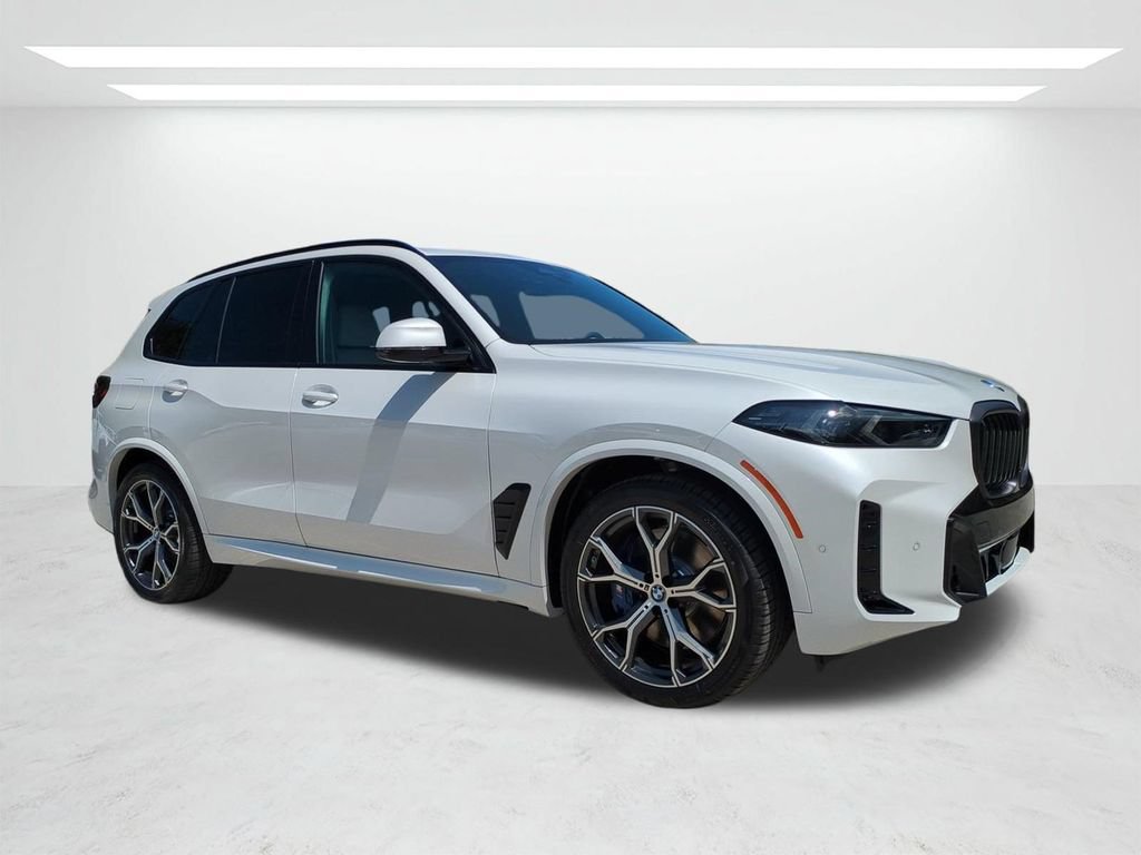 New 2026 BMW X5 xDrive50e w/ M Sport Package AWD/4WD image 2
