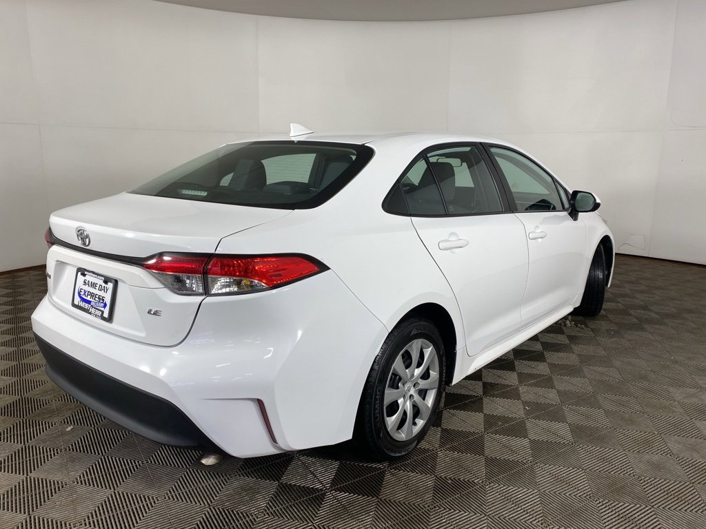 Used 2023 Toyota Corolla LE image 8