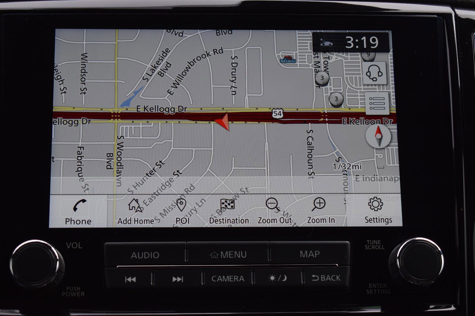 Used 2021 Nissan Titan Platinum Reserve w/ Moonroof Package image 5