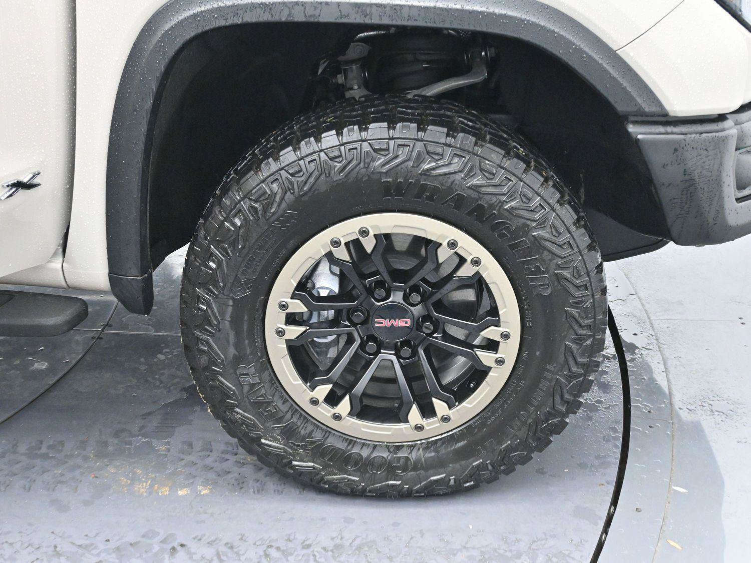 Used 2026 GMC Sierra 1500 AT4X image 35