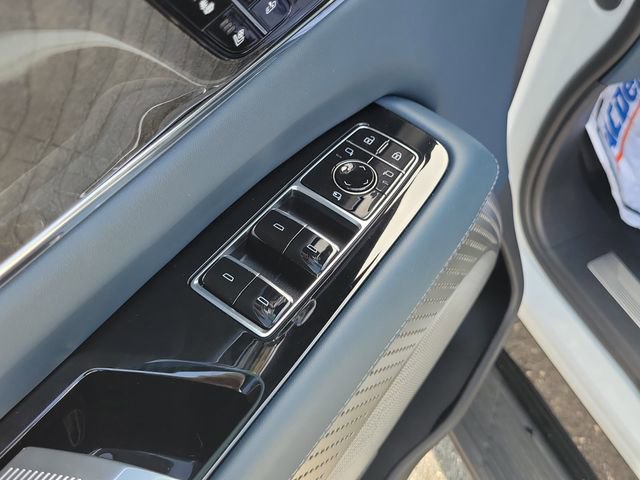 New 2025 Cadillac Escalade IQ Sport 2 w/ LPO, ONYX Package image 20