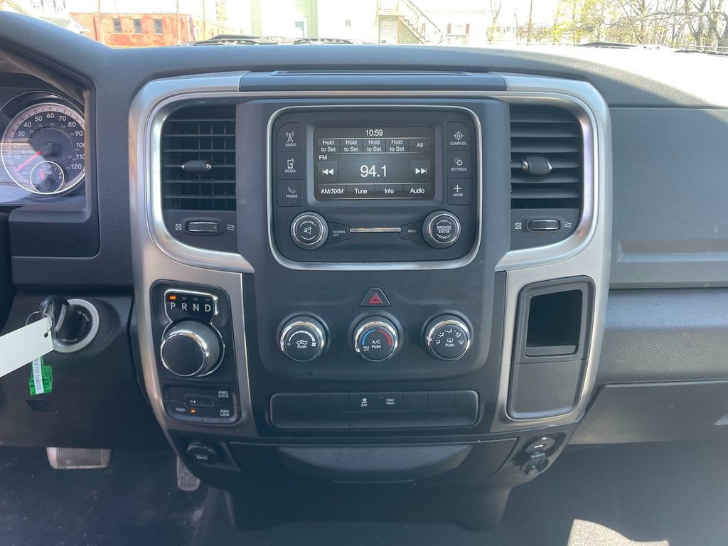 Used 2019 RAM 1500 Classic SLT AWD/4WD image 20