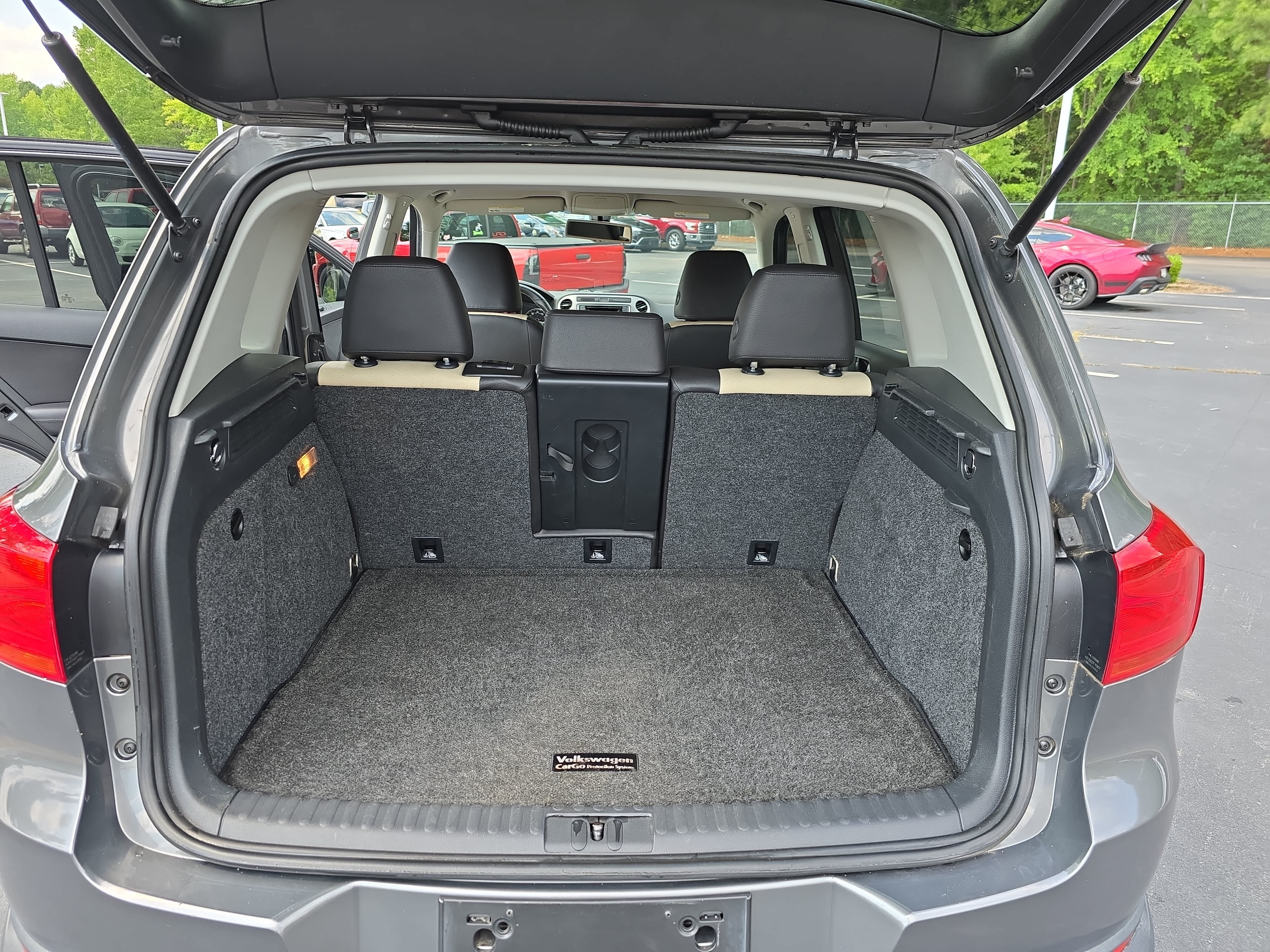 Used 2016 Volkswagen Tiguan S AWD/4WD image 12