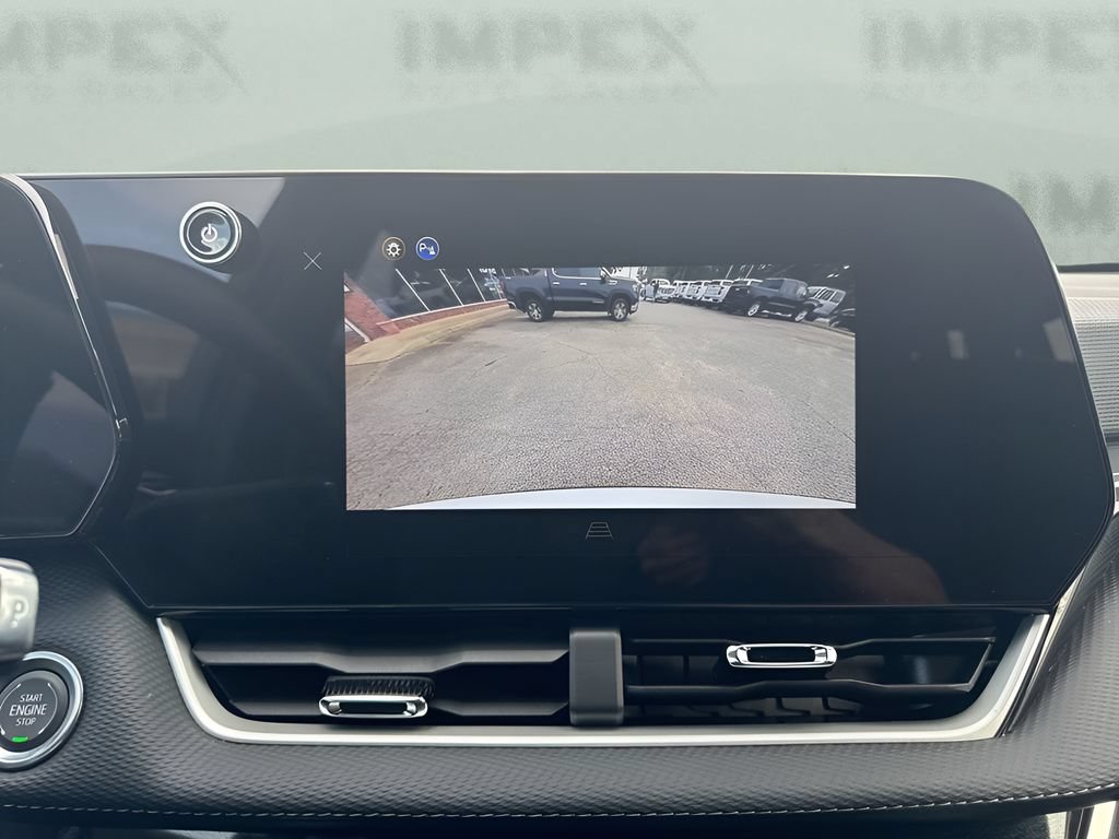 Used 2026 Chevrolet Equinox LT FWD image 21