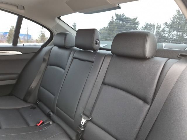 Used 2016 BMW 528i xDrive Sedan image 30