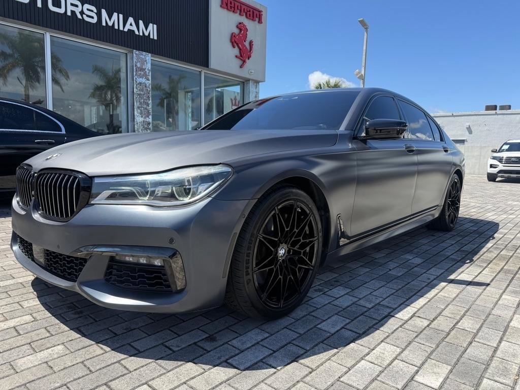 Used 2017 BMW 750i 750i Sedan image 3