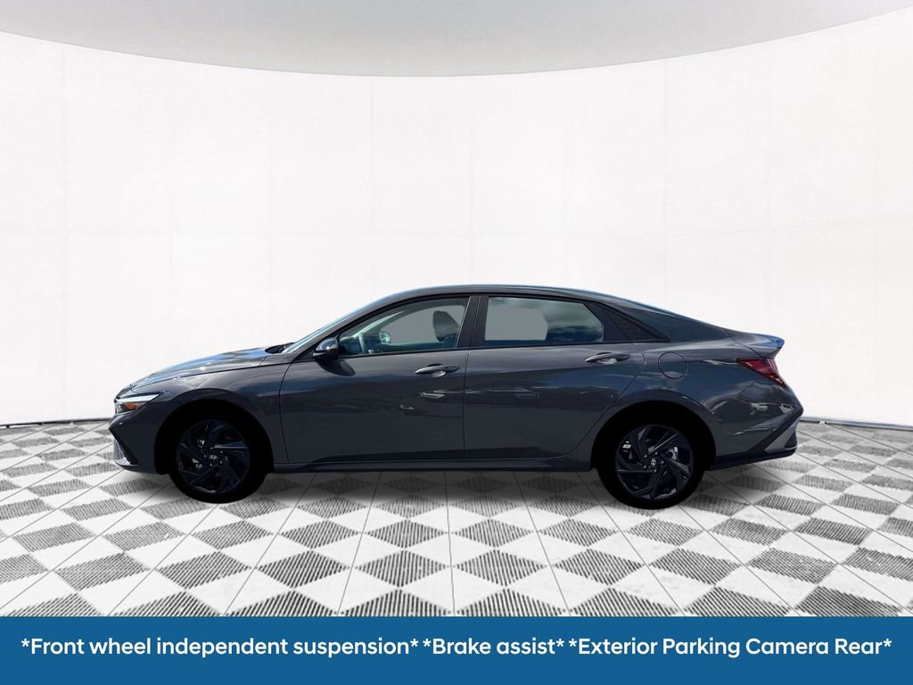 New 2026 Hyundai Elantra Sport w/ Cargo Package FWD image 4