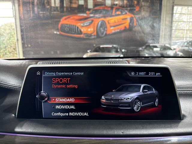 Used 2016 BMW 750i xDrive AWD/4WD image 86