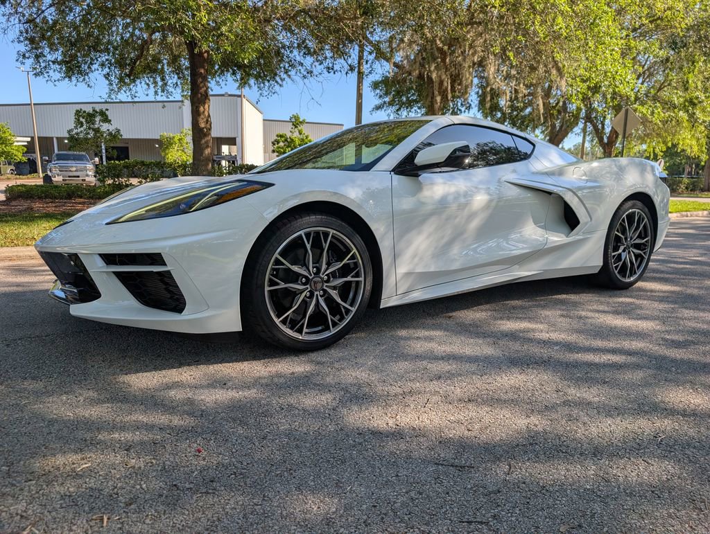 Used 2024 Chevrolet Corvette Stingray Preferred Cpe w/ 2LT RWD image 3