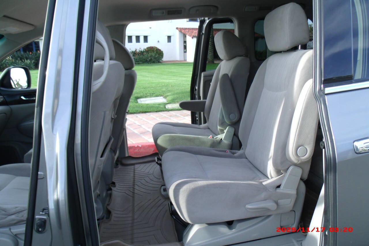 Used 2016 Nissan Quest SV image 12