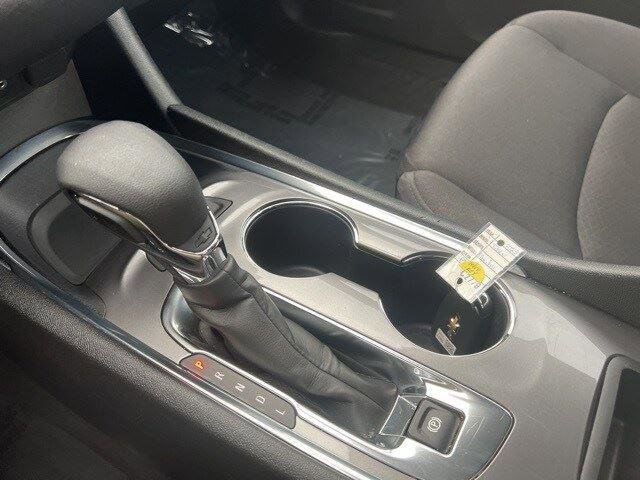 Used 2023 Chevrolet Malibu LT image 12