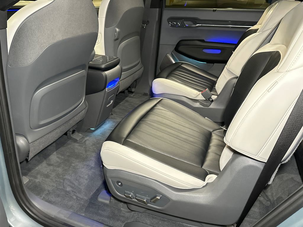 Certified 2024 Kia EV9 GT-Line image 25