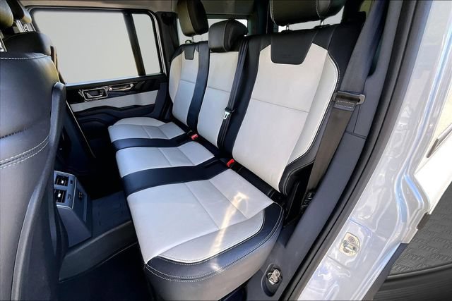 Used 2024 INEOS Grenadier Station Wagon AWD/4WD image 21