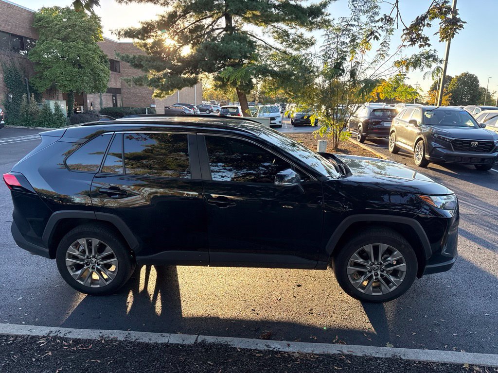 Used 2025 Toyota RAV4 XLE Premium w/ Weather Package AWD/4WD image 4