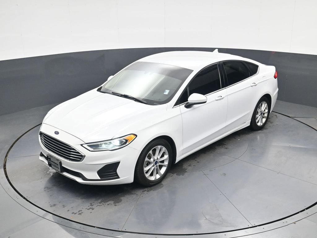 Used 2020 Ford Fusion SE image 26